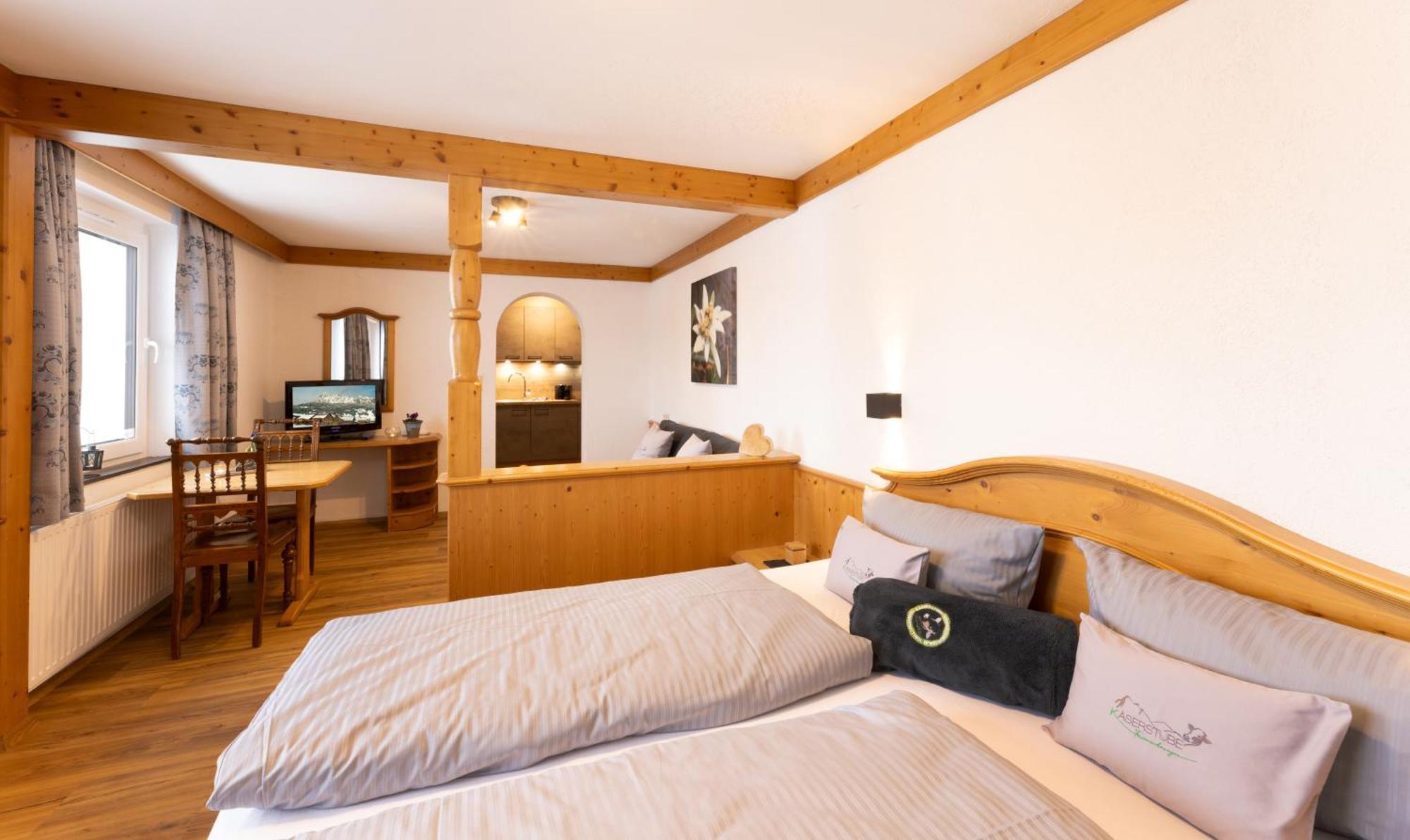 Kaeserstube Ferienwohnungen Tannheim Extérieur photo