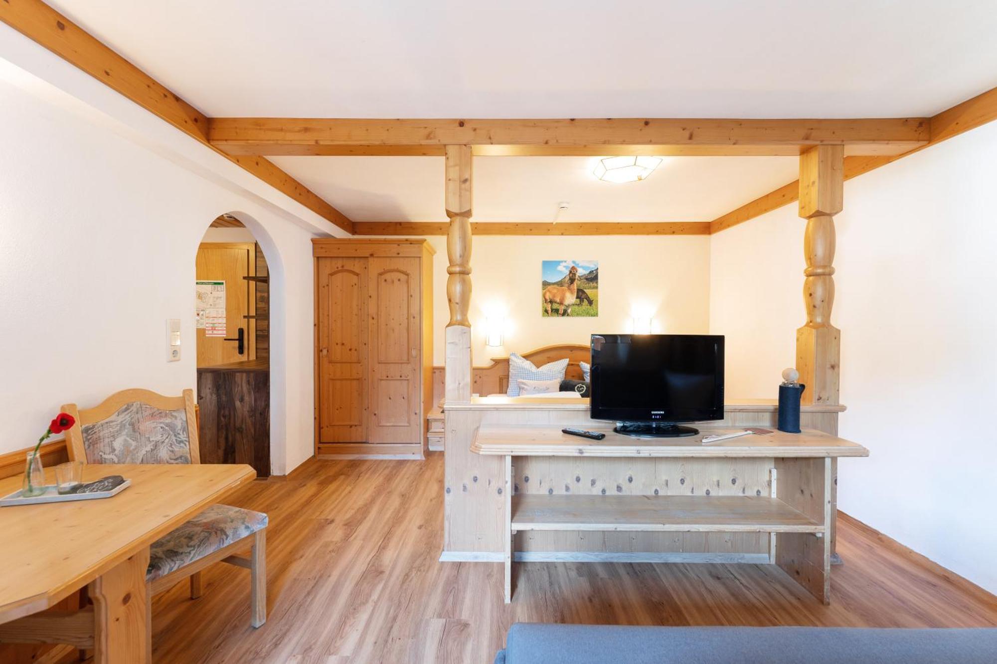 Kaeserstube Ferienwohnungen Tannheim Extérieur photo